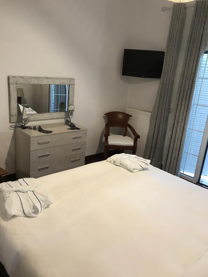 Villa Fretta Perama  Exteriör bild