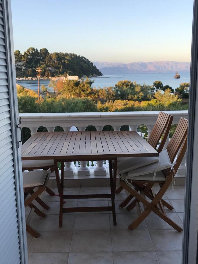 Villa Fretta Perama  Exteriör bild