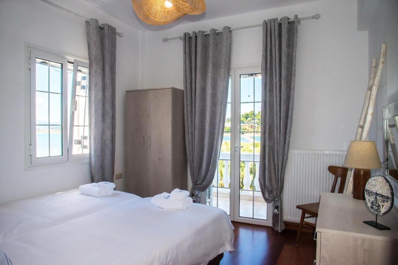 Villa Fretta Perama  Exteriör bild