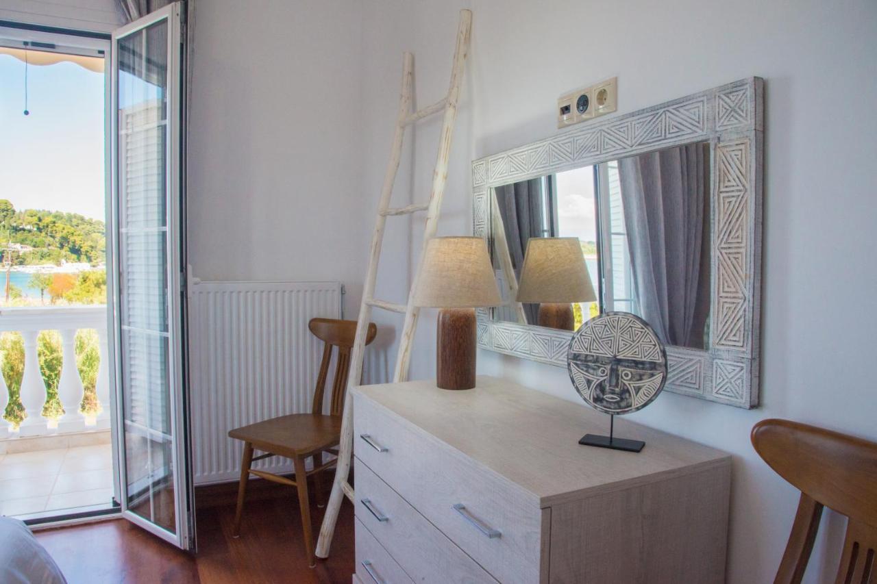 Villa Fretta Perama  Exteriör bild