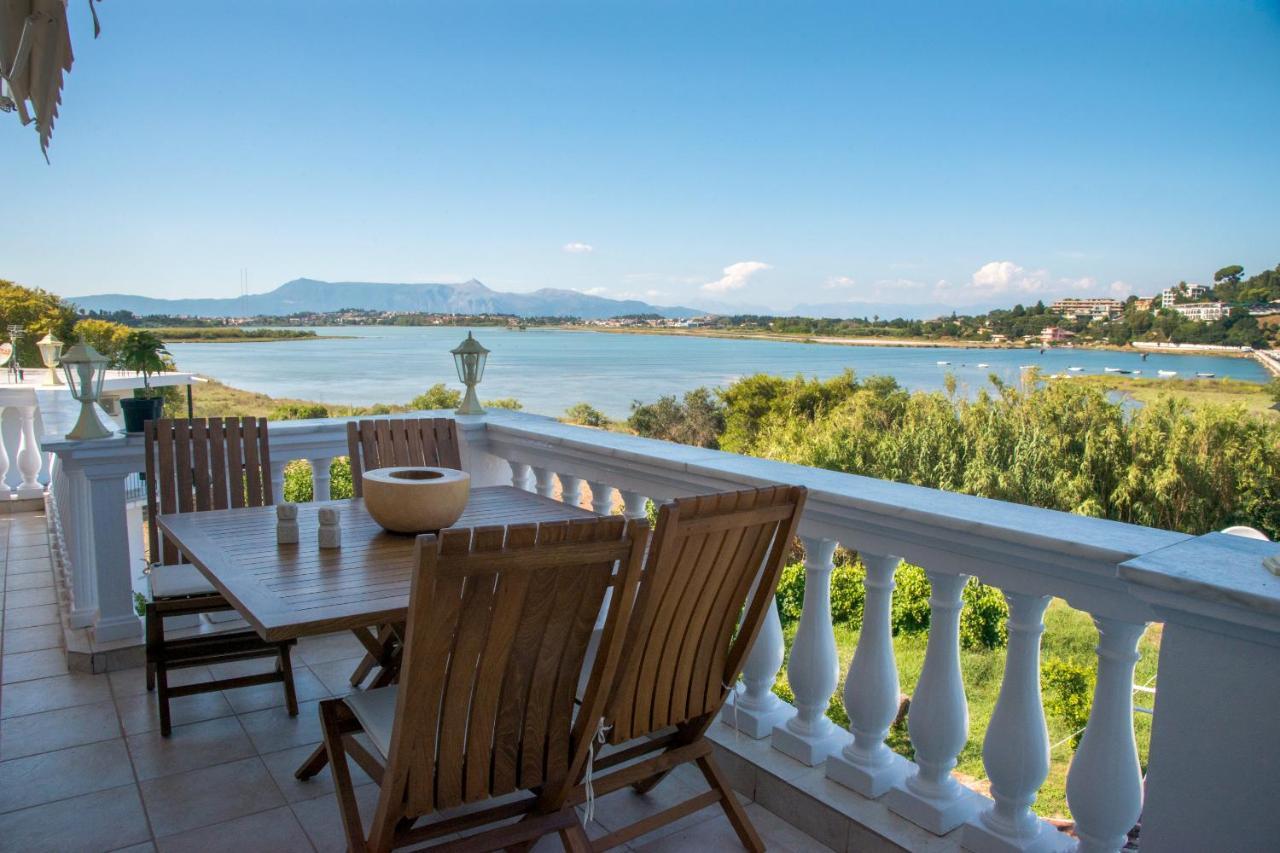 Villa Fretta Perama  Exteriör bild